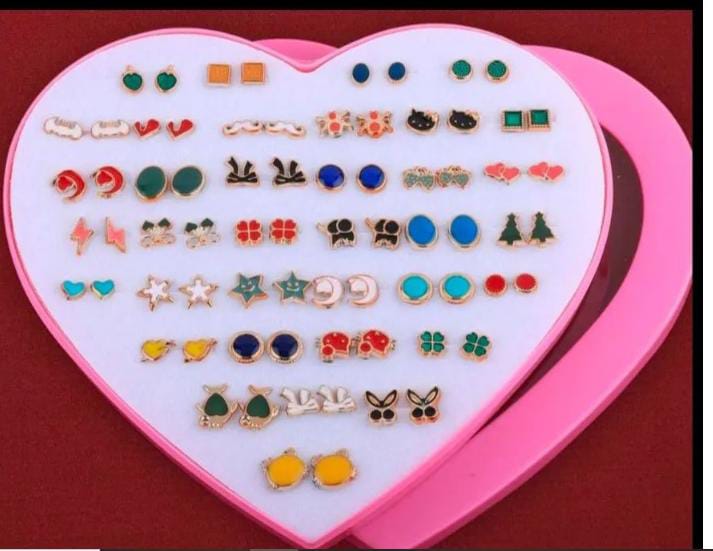 36 Pairs Fashion Plastic Antiallergic Ear Studs