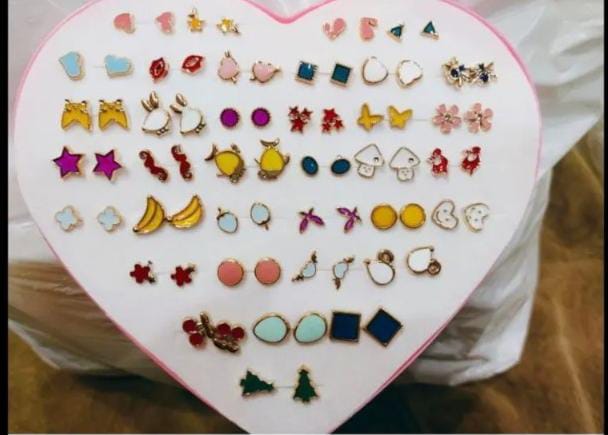 36 Pairs Fashion Plastic Antiallergic Ear Studs